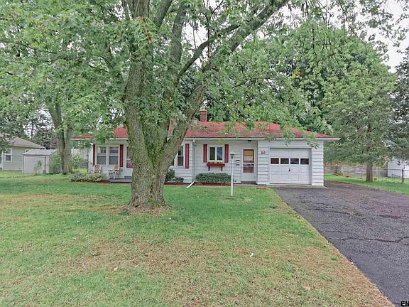2nd image of 10 Emerick Ln