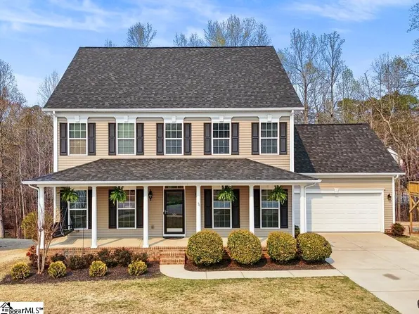 101 Hedge Rose Ct, Travelers Rest, SC 29690