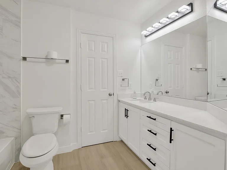 1615 Bryce Canyon Ln — Photo 17