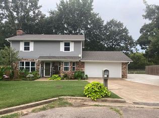 111 Wedgewood Dr, Poteau, OK 74953
