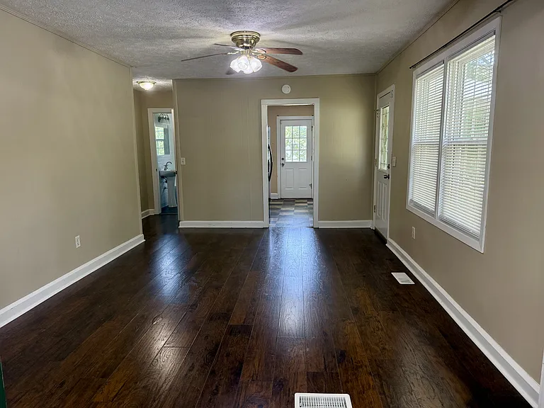 1606 Tuckaleechee Pike — Photo 5
