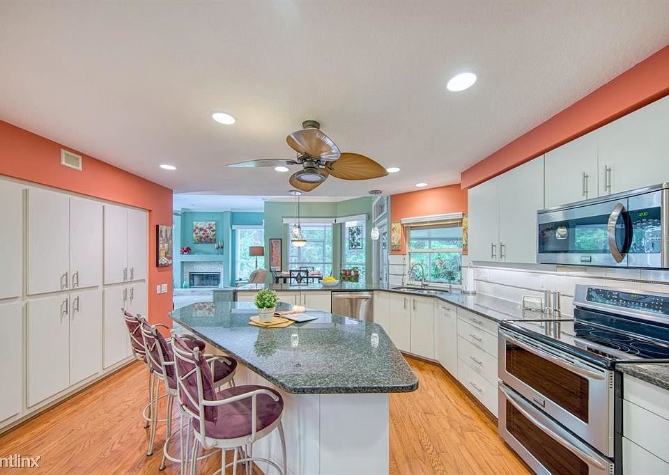 1st image of 573R Centerwood Dr