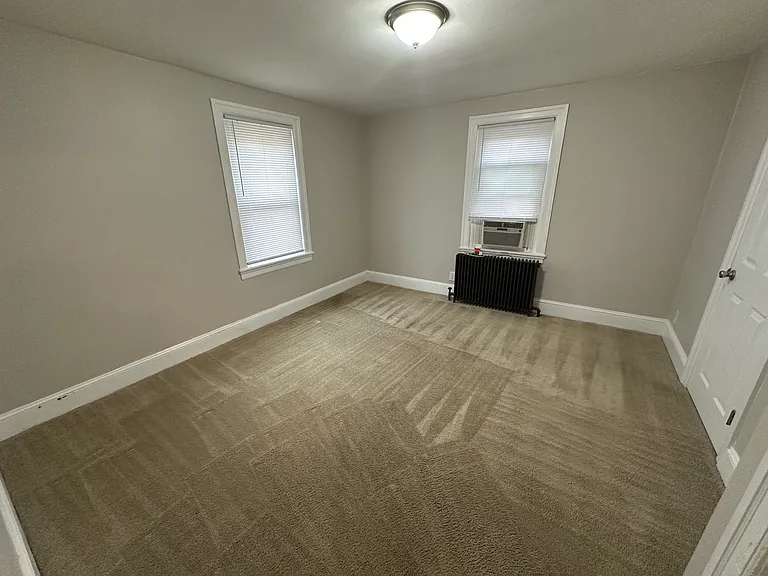 390 Easton Rd #5 — Photo 17