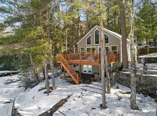 78 E Shore Dr, Weare, NH 03281
