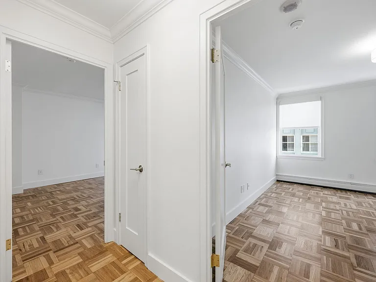 1310 Jones Street — Photo 64