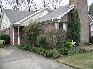 216 Hillside Ct, Murfreesboro, TN 37130