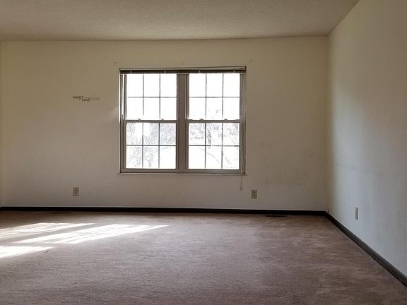 5th image of 2716 Chantay Dr