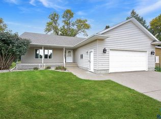 503 S Main Ave, Colton, SD 57018