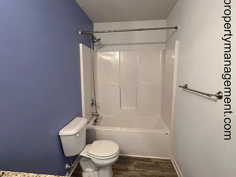 360 Hillside Dr — Photo 38