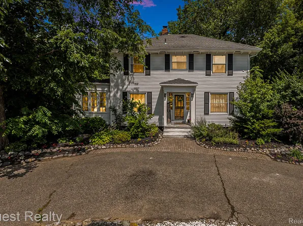 2577 John R Rd, Rochester Hills, MI 48307