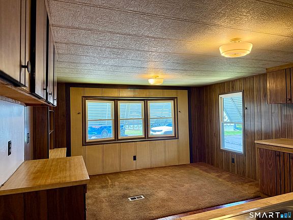 4th image of 28 Cheyenne Road
