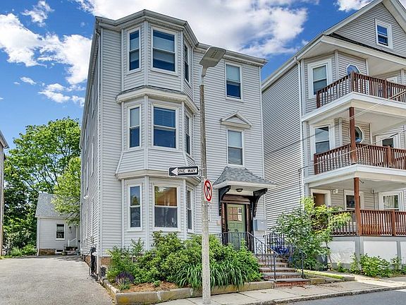 2nd image of 15 Ballard St #1