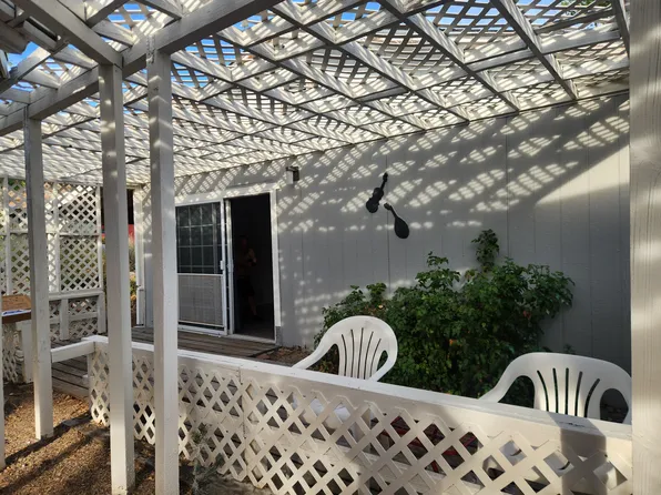 14 Shetler Dr, Coleville, CA 96107