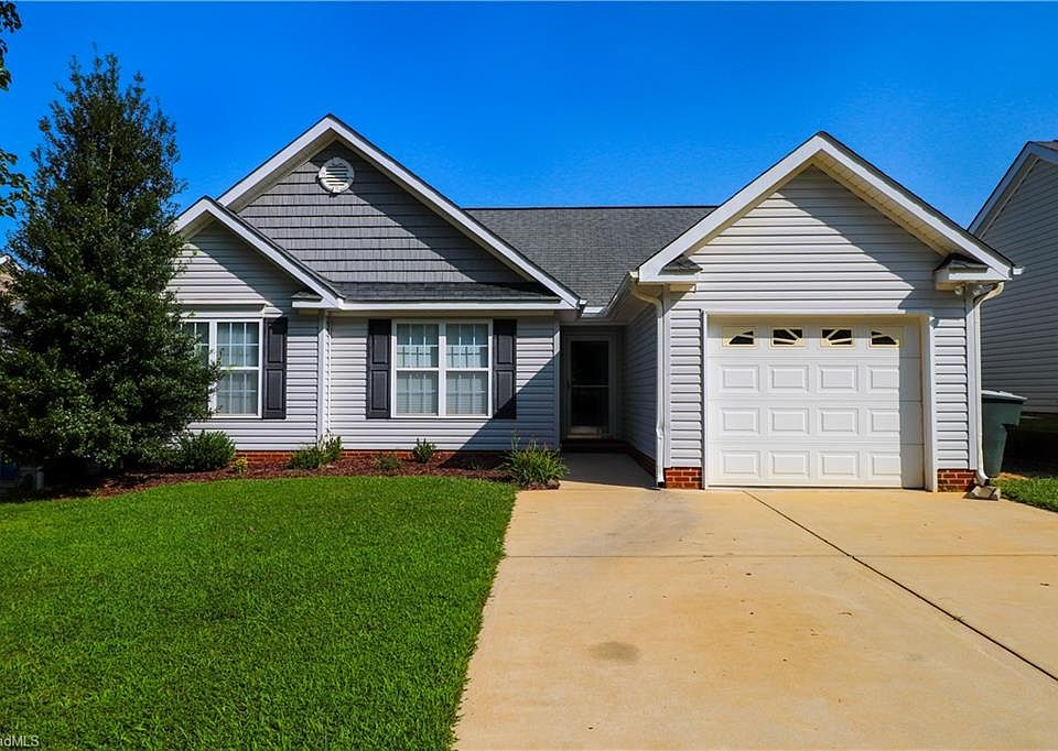 1st image of 3909 Bluestem Dr