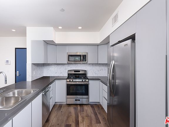 5th image of 1150 N Cahuenga Blvd Ph 3
