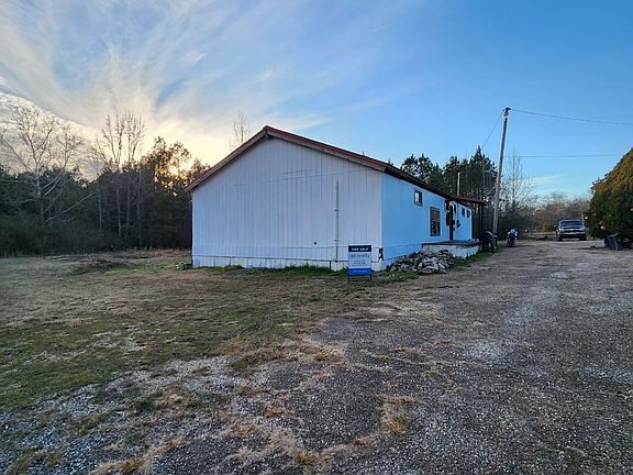 4th image of 501 Blakely Camp Rd