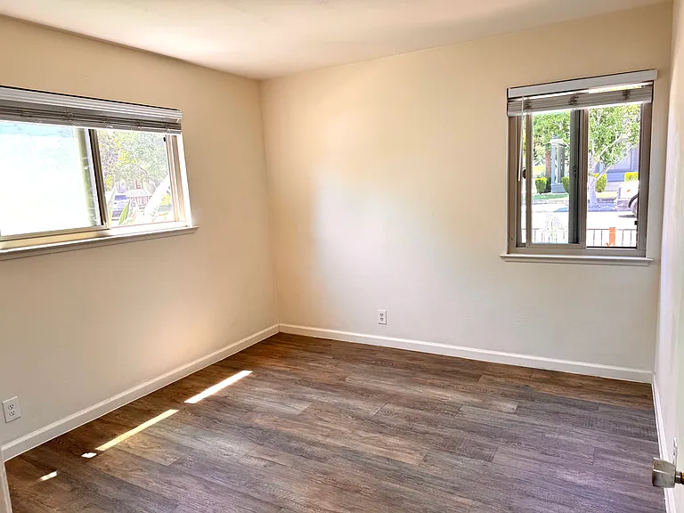 715 Monroe St #1 — Photo 7
