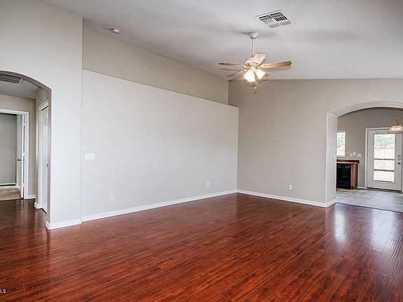 3rd image of 1446 S 220th Ln