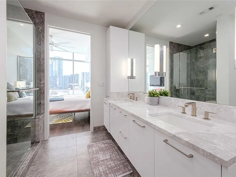 501 West Ave #1005 — Photo 12