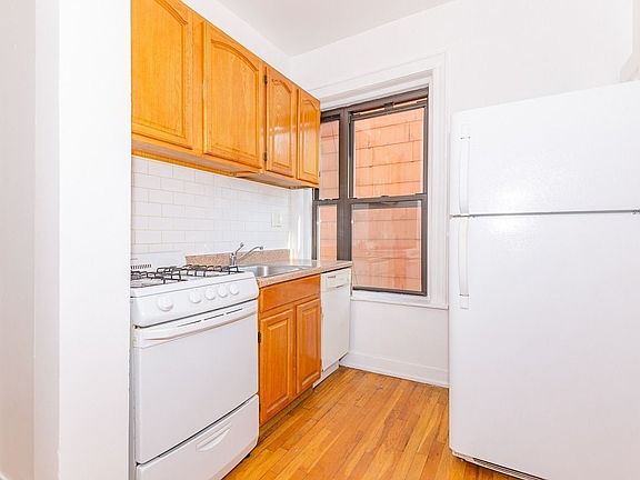 3rd image of 108 Central Ave APT 4D