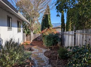 929 Helen Ave, Ukiah, CA 95482