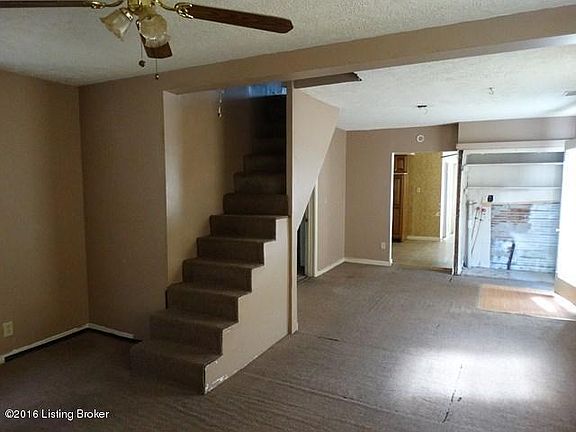 2nd image of 2622 Rowan St