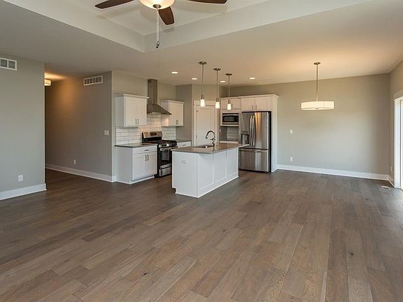 4th image of 1105 89th St