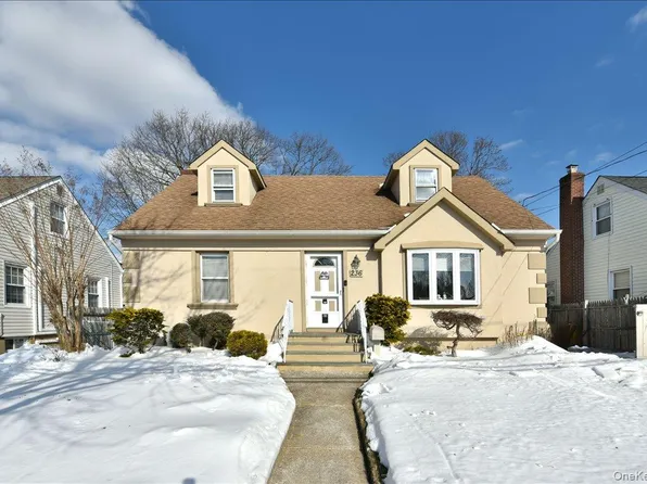 236 Thelma Avenue, Merrick, NY 11566