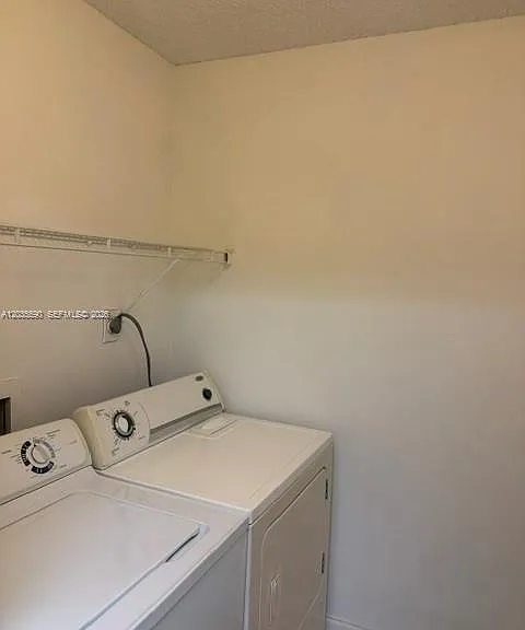 1231 SW 46th Ave #505 — Photo 15