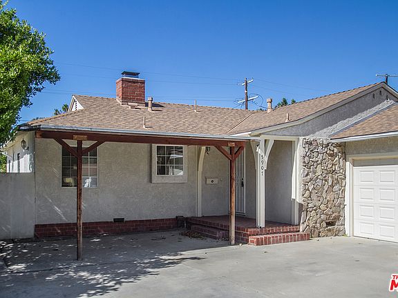 3rd image of 5907 Radford Ave