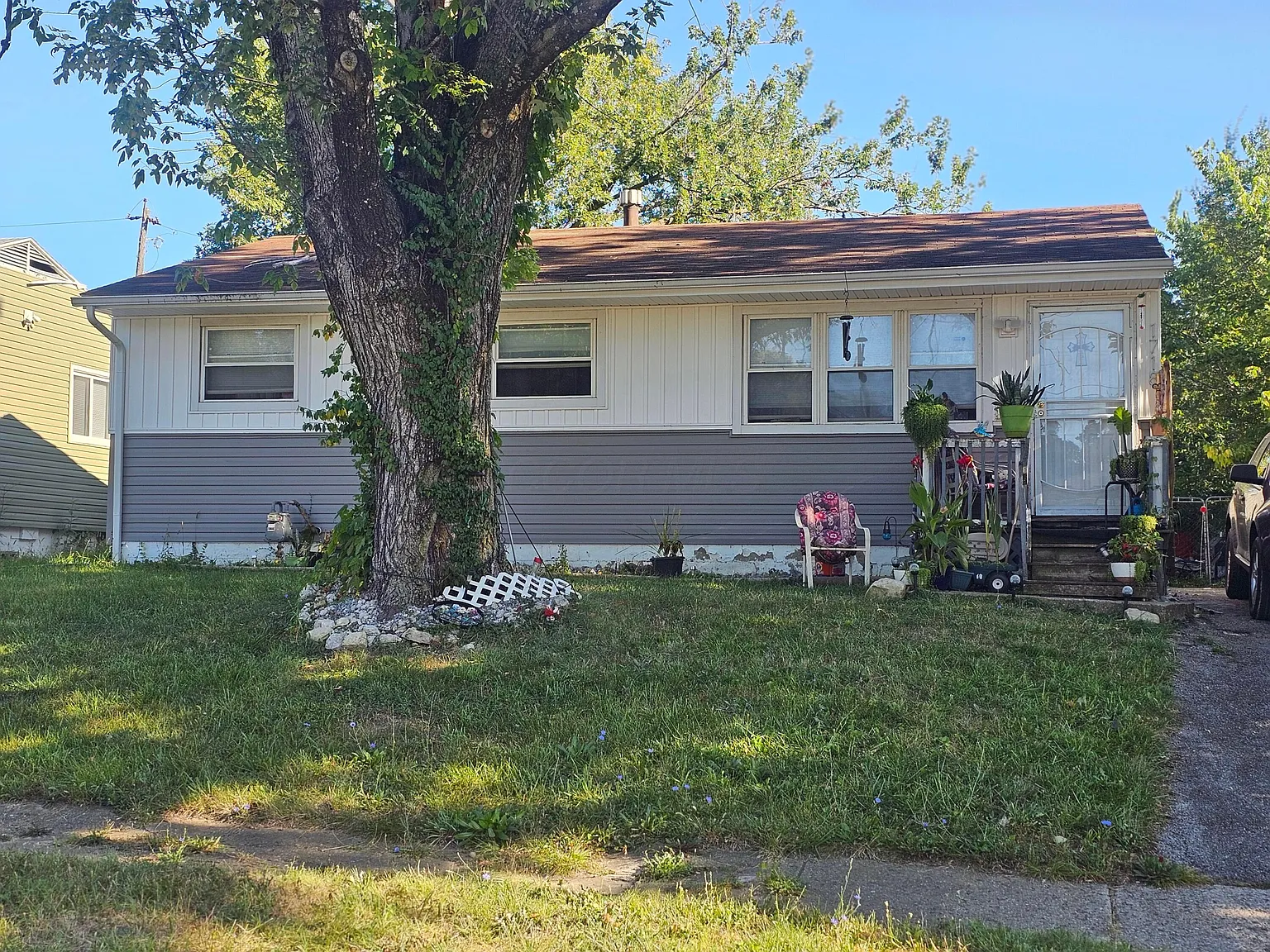 1718 Cordell Ave photo 1