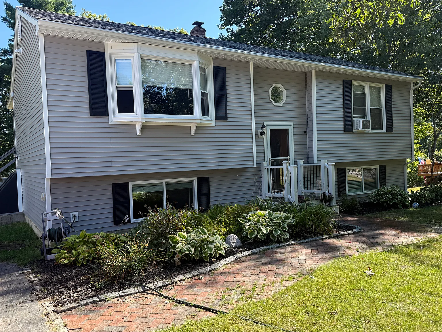3 bed, 1412 sqft, $3,300 — Photo 1