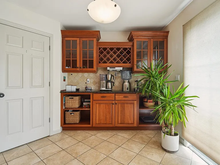 75 Myrtle Ave #1 — Photo 12