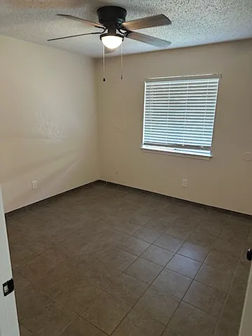 4109 Fossil Ridge Dr — Photo 10