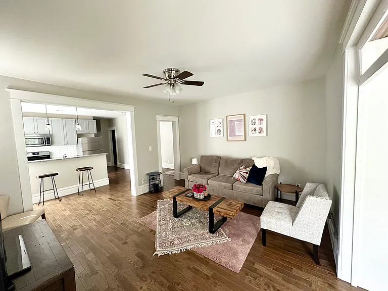 4452 McPherson Ave — Photo 5
