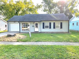 810 Reinthaler Rd, Bloomington, IL 61701