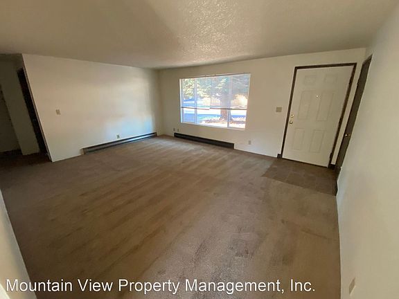 3rd image of 1548 SE Skylark Dr