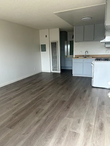 Floor plan 203