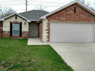 1041 Morrison Dr, Fort Worth, TX 76120