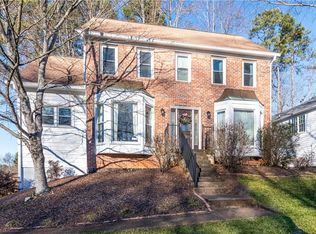 900 Litchfield Pl, Roswell, GA 30076