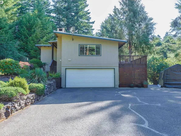 95091 Timber Park Ln, Coos Bay, OR 97420
