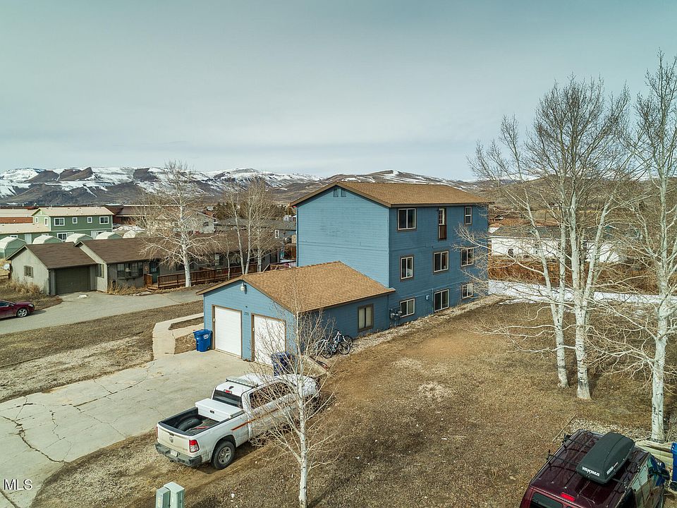 1st image of 255 CHRISTIANSEN Avenue