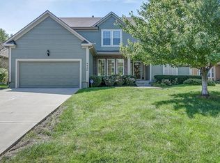 9420 Swarner Dr, Lenexa, KS 66219