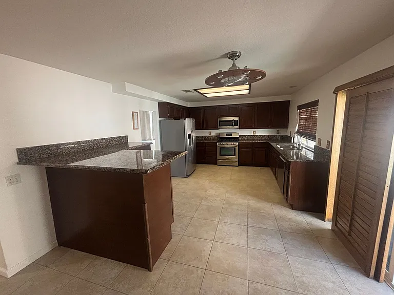 40067 Villa Moura Dr — Photo 19