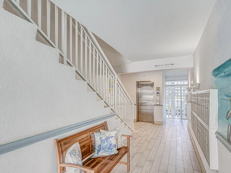 100 Shore Ct #210 — Photo 42