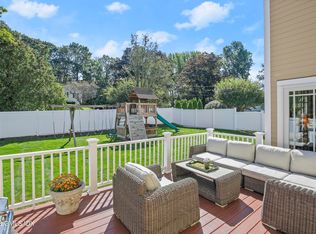 80 Mallard Dr, Greenwich, CT 06830