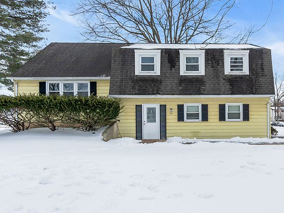 2nd image of 30 Abbott Rd