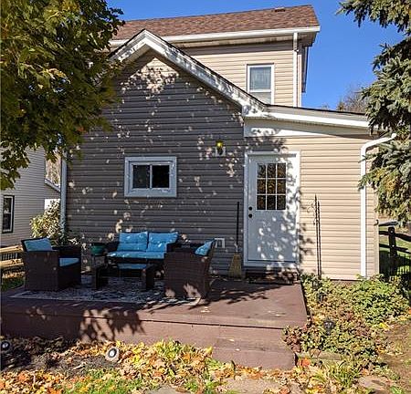 5th image of 724 Julia St