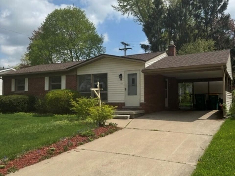 1st image of 18 Tower Dr