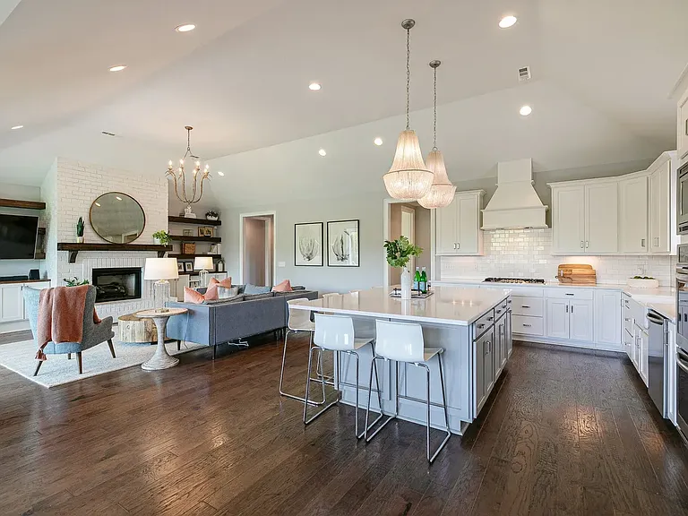 Living Room & Kitchen